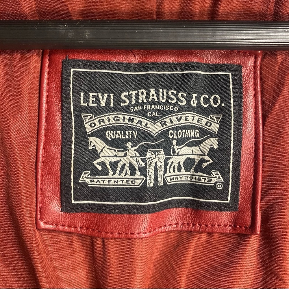 Levi's Women’s Faux Leather Cinch Waist Red Hooded Puffer Coat Size XXL - Picture 7 of 12